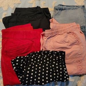 5 pair of women's capris